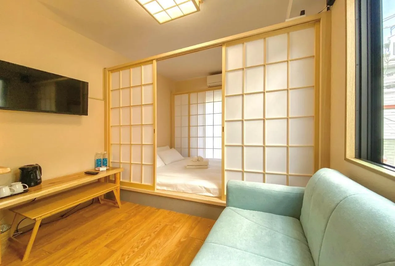 We Guest House Tokyo Aparthotel
