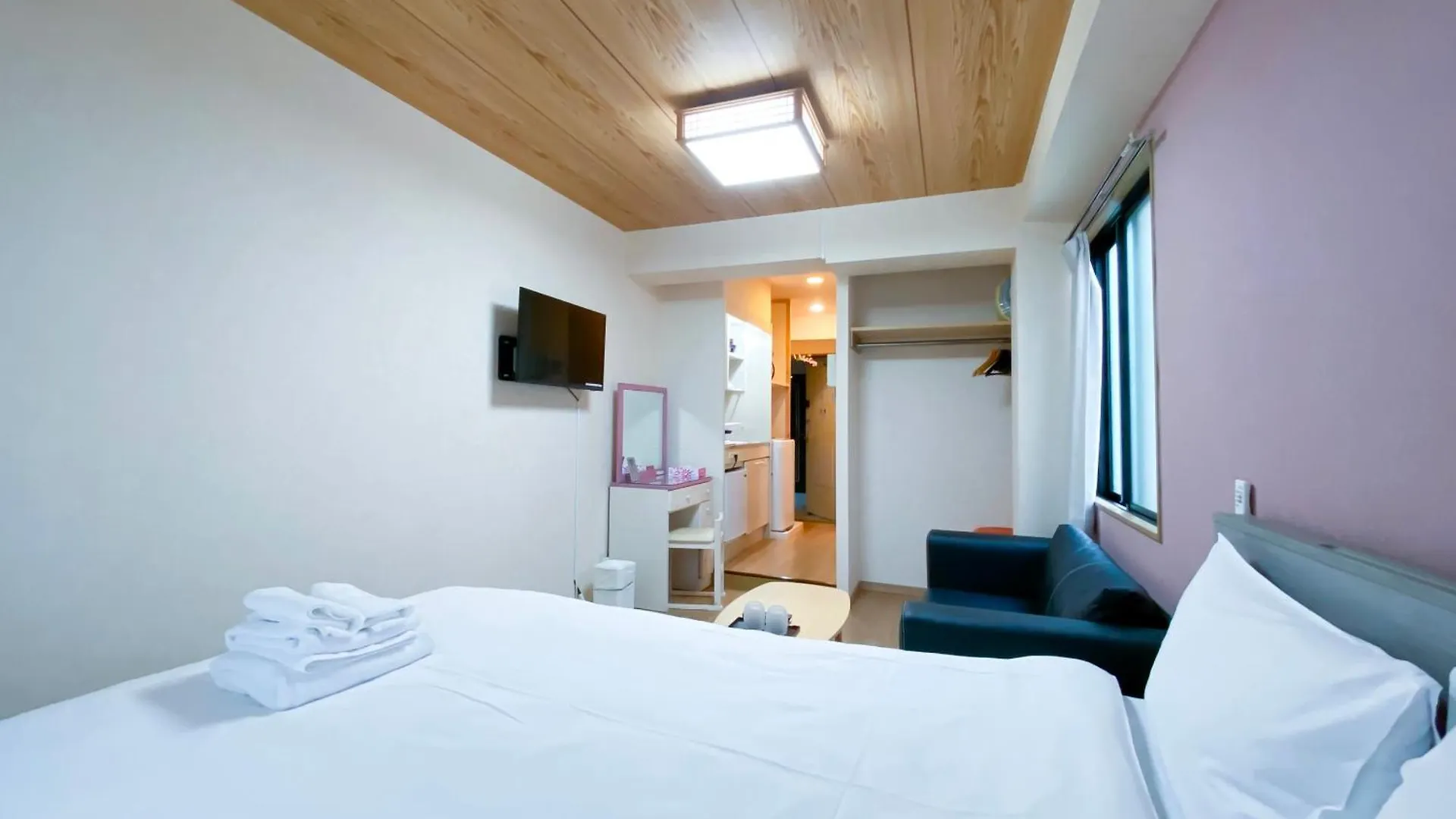 We Guest House Tokyo Japan